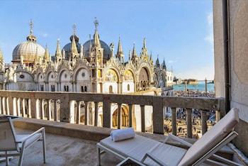 Deluxe Suite, Terrace (St. Mark View sauna and hot tub) | Terrace/patio