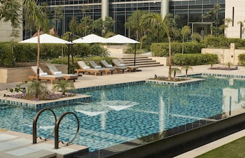 Artículos de tocador gratuitos, secador de pelo, batas, pantuflas