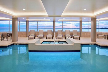 Indoor pool, seasonal outdoor pool, pool loungers