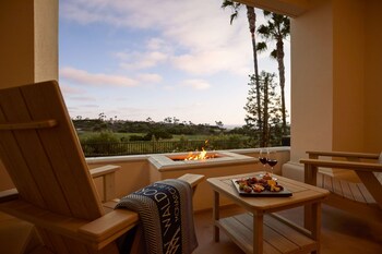 3 outdoor pools, cabanas (surcharge), pool umbrellas
