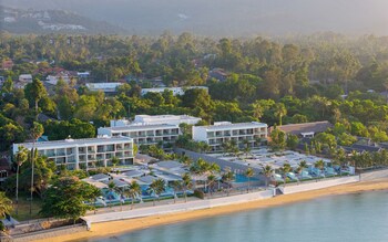 Beachfront Pool Villa | Exterior