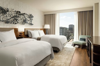 Piscine couverte, piscine extérieure (ouverte en saison)