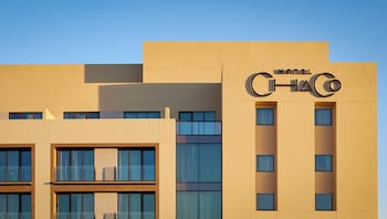 يتم تقديم الإفطار والغداء والعشاء 