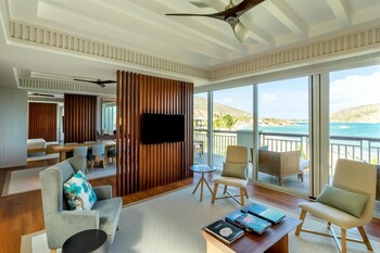 Suite Deluxe, acceso a la alberca (Plunge Pool) | Ropa de cama de alta calidad y minibar