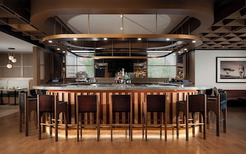 2 Bars/Lounges, Cocktailbar