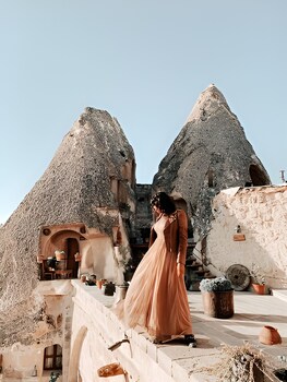 Fachada de la propiedad por la tarde o noche