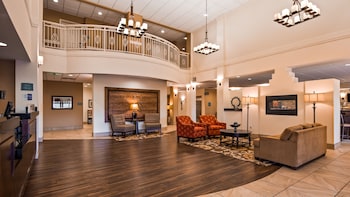 Fridge, microwave, coffee/tea maker