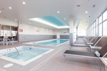 Una piscina techada