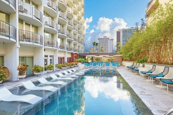 Ontbijt, serveert lunch, diner, fusion-gerechten, openlucht dineren 