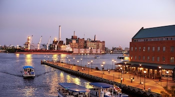 Seasonal outdoor pool, pool cabanas (surcharge), pool umbrellas