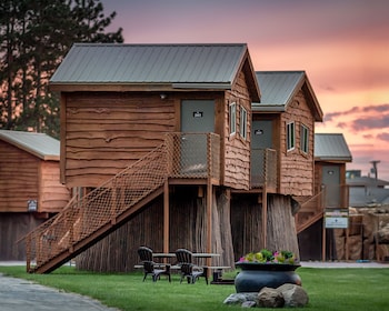 Tree House, Multiple Beds | Desk, blackout drapes, iron/ironing board, WiFi (free)