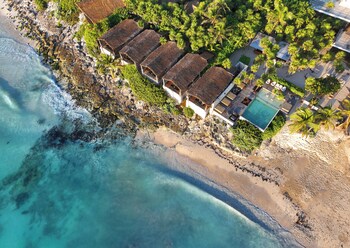 Zimmer, Meerseite | Hochwertige Bettwaren, Minibar, Zimmersafe, Schreibtisch