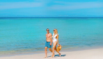 4 albercas al aire libre y camas balinesas (con cargo)