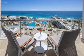 4 outdoor pools, cabanas (surcharge), pool umbrellas