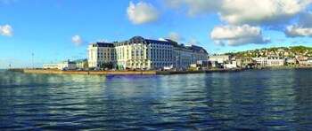 Utsikt mot strand/hav