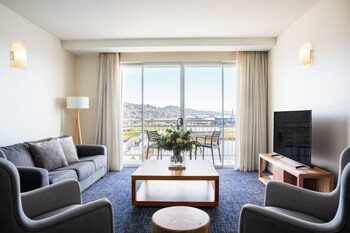 Estudio Deluxe, vista a la ciudad | 2 habitaciones, ropa de cama de alta calidad y minibar 