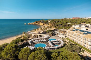 4 restaurants, breakfast, lunch, dinner served; Mediterranean cuisine