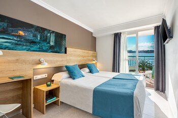 Twin Room, Sea View | Terrace/patio
