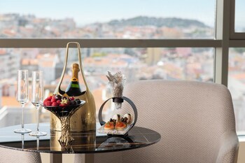 2 Restaurants, Frühstück, Mittagessen, Abendessen, italienische Küche