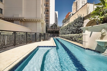 Family Apartment, 3 Bedrooms, Non Smoking, Balcony | Hypo-allergenic bedding, minibar, in-room safe, desk