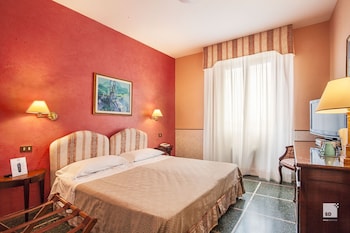 Rezeption. Hotel La Pace
