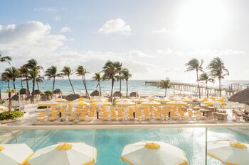 Vista a la playa o el mar