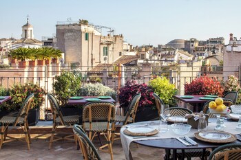 Deluxe Quadruple Room, Balcony, City View | Balcony