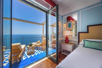 2 restaurants, breakfast, lunch, dinner served; international cuisine