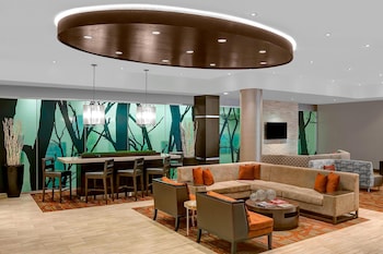 Executive Suite, 1 Bedroom, Non Smoking, Balcony | 1 bedroom, premium bedding, in-room safe, desk