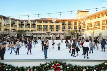 Full breakfast for a fee