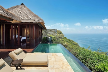 Piscine extérieure, cabanas gratuites, parasols