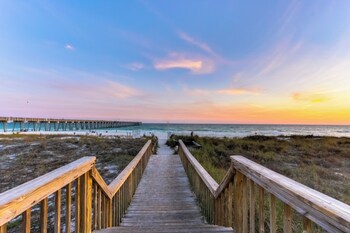 Private beach, white sand, sun-loungers, beach umbrellas