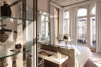 Suite Signature (Grand Canal) | 1 chambre, couette en duvet d'oie, minibar