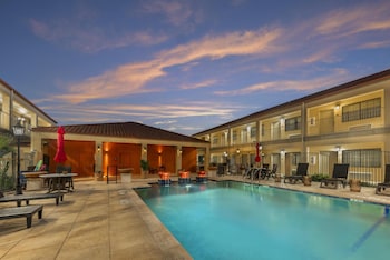 Executive Room, 2 Queen Beds, Non Smoking, Refrigerator & Microwave | Premium bedding, in-room safe, iron/ironing board