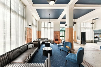 Breakfast served, American cuisine