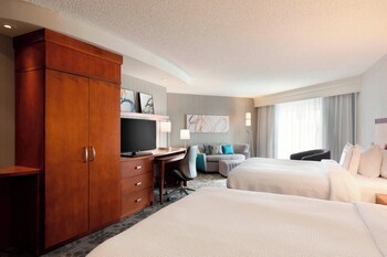 Daily cooked-to-order breakfast for a fee