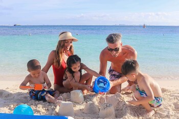 Outdoor pool, pool umbrellas