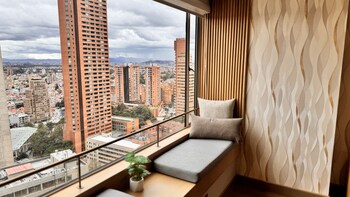 In-room safe, desk, laptop workspace, soundproofing