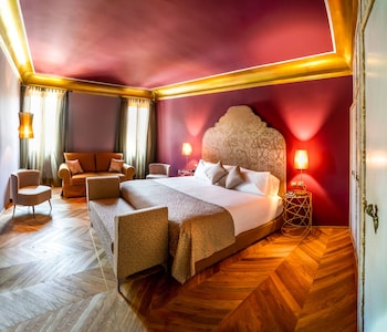 Suite studio Junior, vue sur le canal | Literie de qualité, couette en duvet, minibar, coffre-fort