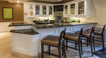 Daily full breakfast (USD 10.95 per person)