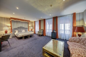 Superior-rum - balkong | Sängtillbehör av högsta kvalitet och minibar