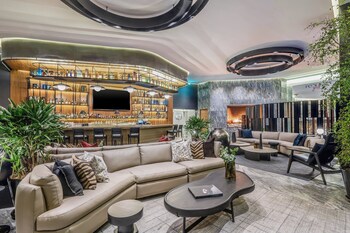 Daily buffet breakfast (MXN 595 per person)