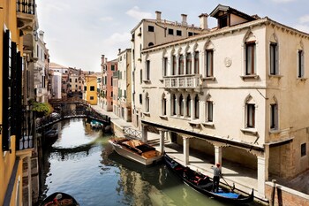 Premium Double Room (Canal View) | Premium bedding, minibar, in-room safe, individually furnished