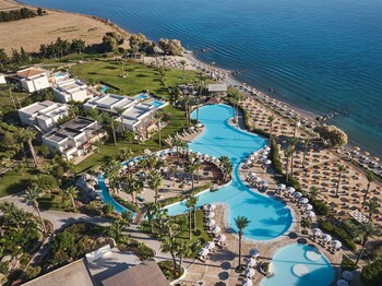 Indoor pool, 2 outdoor pools, pool umbrellas, sun loungers