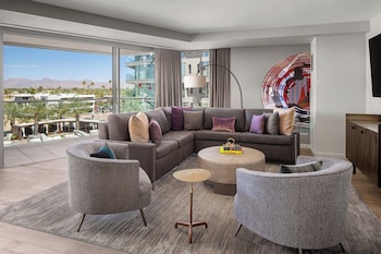 Breakfast, lunch and dinner served