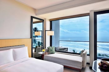 3 outdoor pools, open 6:00 AM to 10:00 PM, pool umbrellas, pool loungers