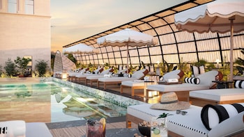 Outdoor pool, sun loungers