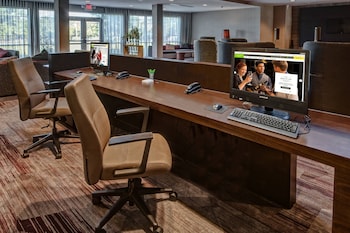 Breakfast, lunch, dinner served; American cuisine 