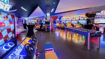 Outdoor pool, a heated pool, open 7:00 AM to 11:00 PM, sun loungers