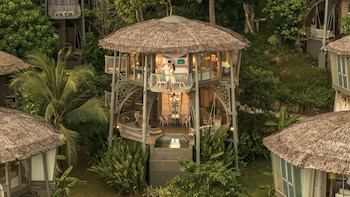 Beachfront Pool Villa